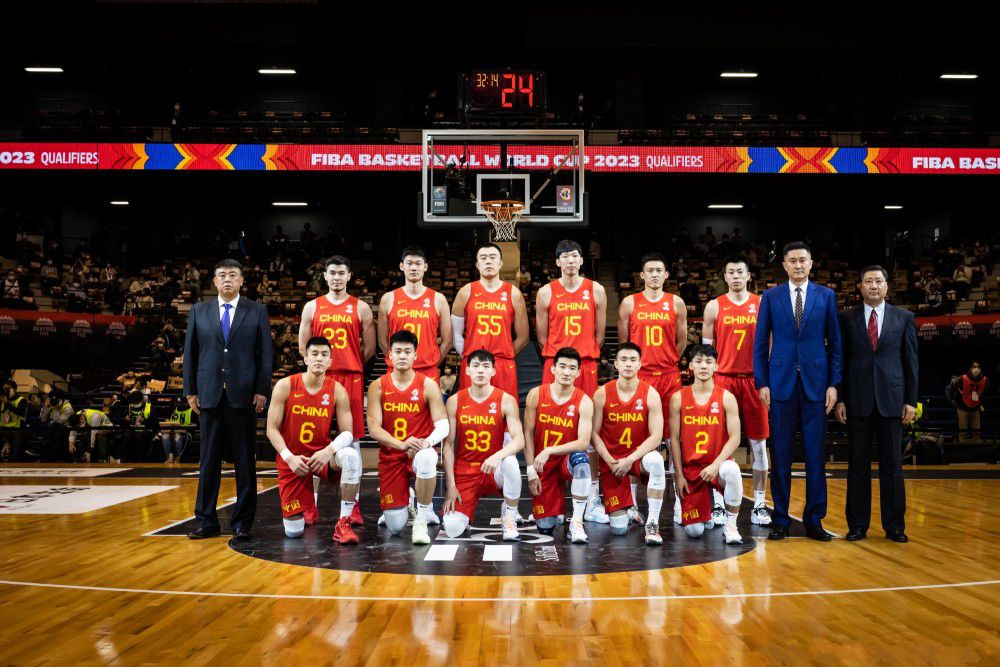最终阿森纳客场1-0战胜布伦特福德，积分榜方面，枪手积30分登顶，1分优势领跑。
